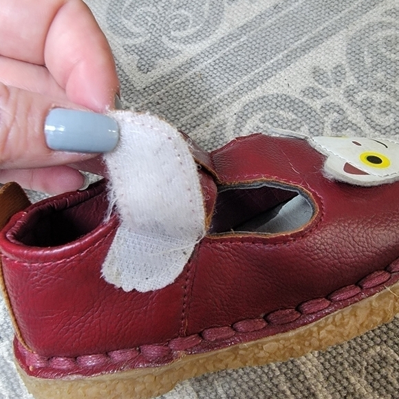 Bee Happy Red Leather Kitty Cat Mary Jane Shoes Size 7 - Picture 9 of 14